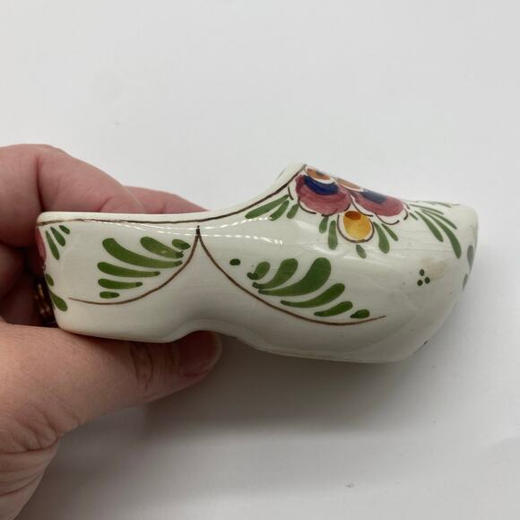 2 Hand painted porcelain shoes - Picture 11 of 11